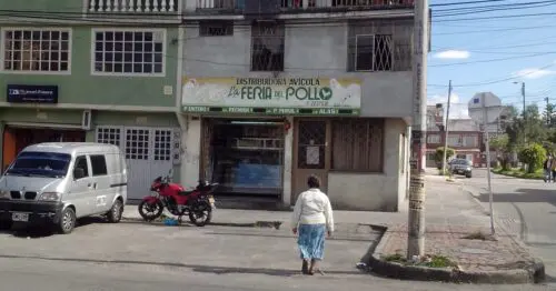 DISTRIBUIDORA AVICOLA LA FERIA DEL POLLO CLUB DE LOS LAGARTOS DISTRIBUIDORA AVICOLA LA FERIA DEL POLLO CLUB DE LOS LAGARTOS